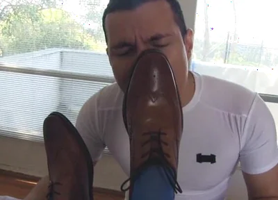 Derrick Collins - Eccentric Blue 01