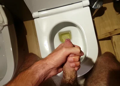 I'm a Virgin, Horny Af and Craving a Cocksucker to Blow Me. Would You Make Me Cum?