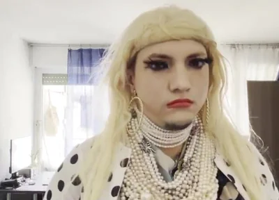 Pearl Vanesa Showing Her Body in Her Home Wearing Lovely Pearls