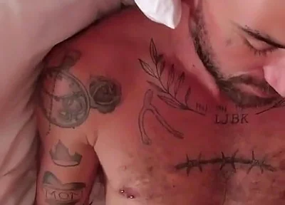 Bottoming with Chris Damned