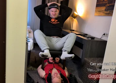 Feet Worship During Business Trip