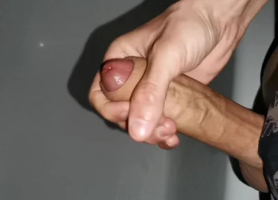 A Very Powerful Stream From a Large Penis