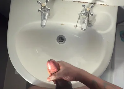 I Cum in the Work Toilet
