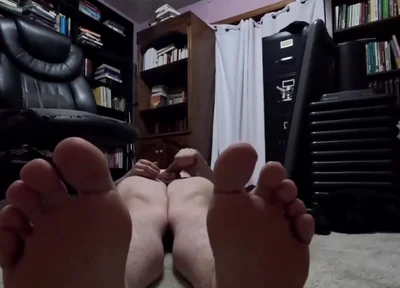 Cumming on My Foot