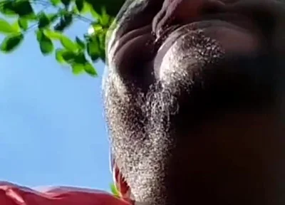 Worker Asks for a Ride to Go to the Beach and Gives It to the Driver