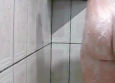 I'm Naked in the Bathroom, I'm Very Horny