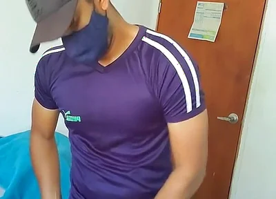 Indian Black Cock Gets Masturbated