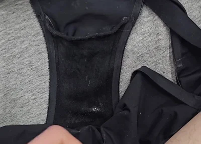 I took 3 pairs of my sis little panties and then wanked and cum inside the gusset of each one!