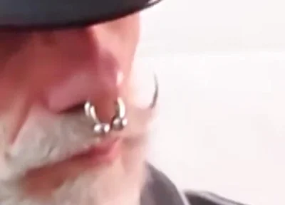 Bluf Smoking