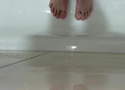 Rub the Bathtub Until It Comes