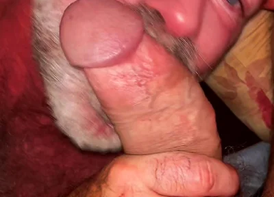 Hairy Muscle Daddy Takes 9.5 Inches