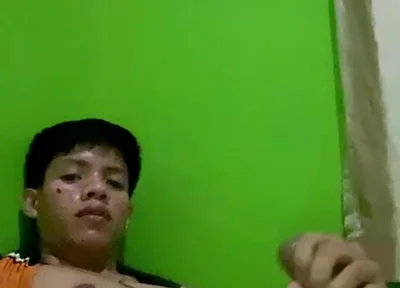 Pinoy Twink Quick Jerk off