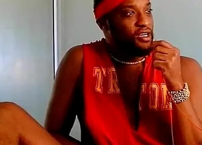 Kennie Jai Jerks off for a Fan!