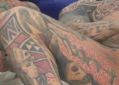 Two Tattooed Hetero Males in the Gym