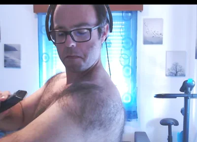 Shaving Armpits and Shoulders