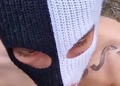 Outdoors Fuck on the Track, a Naked Straight Man Gave His Holes a No-condom Fuck