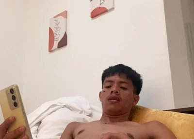Filipino Twink Gets Hard, Jerking off to Explosive Cumshot