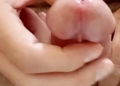 Rockardglans powerful cumshot in bathroom