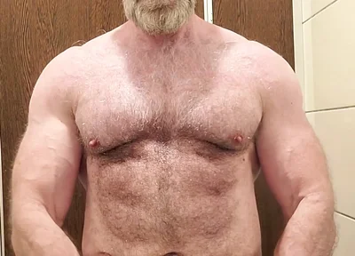 Hairy Muscle Guy Shows off and Jerks off