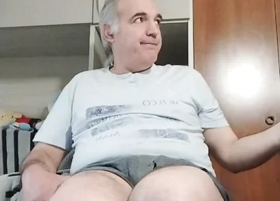 Porn Show Online with Handjob and Piss in the Bottle