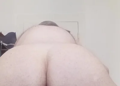 Beefy Man Shows Beefy Butt and Jerks off, Spema Flows