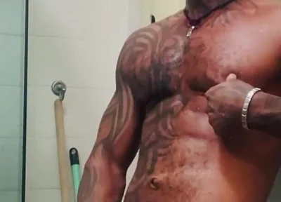 Felipe Nuru - Cumming in the Bathroom