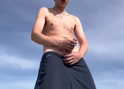 Freeballing and Fun on the Hike