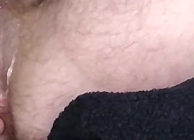 Lubing up My Ass