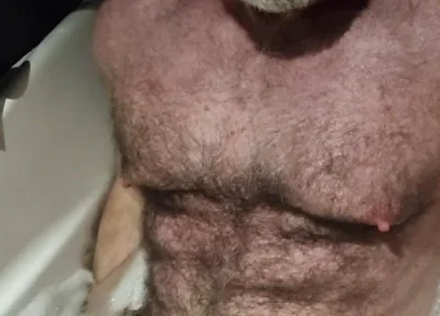 Hairy Muscle Bear Jerk off in Tub
