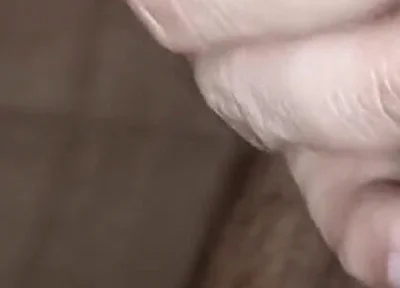 Its pee time while having bath
