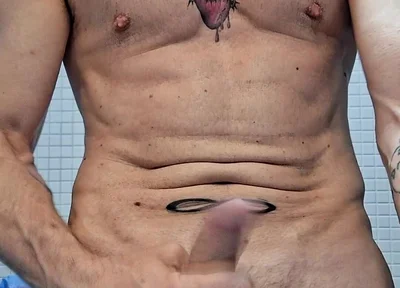 Straw in the Changing Rooms