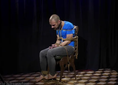 Zeus Hardcore Bondage Challenge