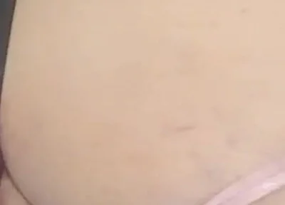 Primera Vez Que Me Trago Un Dildo De Este Tamaño Y Me Rompe Todo El Culo Pero Me Encanta!!!!!!!