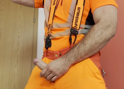 Lumberjack in Hivis Jerks His Huge Cock and Muscle Worship