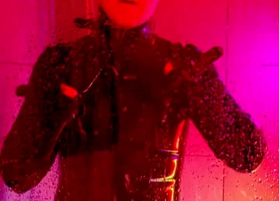 Shower in Rubber
