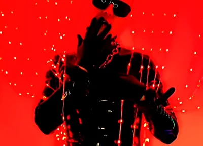 Rubber Musik Video