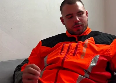 Tyler Blake Hivis Workwear, Muscle Flex, Dildo Play, Jerking off in Gear.