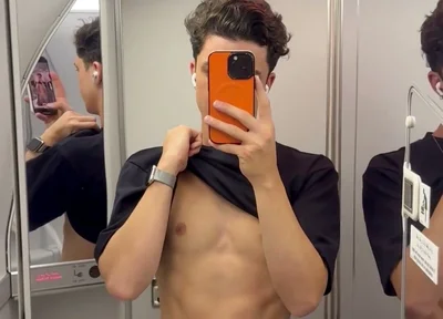 Turbulence Got My Dick Bouncing Don’t Worry! Landed Safely Back in Melbourne
