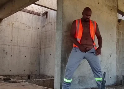 After Work I Went to the Construction Site to Enjoy Myself