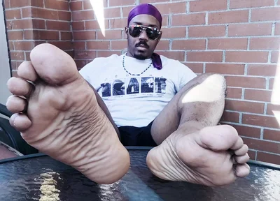 I Touch and Sniff My Soles After Bath (2) (2025)