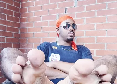 Cross and Uncrossed Soles (2025)