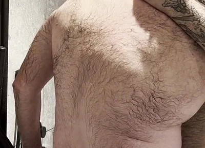 Stepdaddy Bears Fuck Bareback in Shower