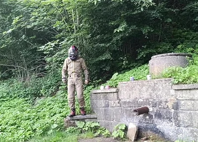 Jerking off in Public on the Road Near a Spring, Caught by a Young Man Masturbating Completely Naked