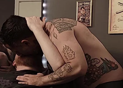 Dirty Barber Gives Bear More Than Just a Haircut!