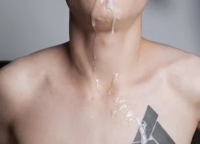 Twinks Have Fun, Suck Dicks and Cum on Camshow