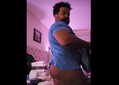 Stepdaddy Shows Juicy Ass While Doing Laundry