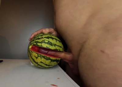 My Way of Beeing a Vegan. Fucking a Watermelon