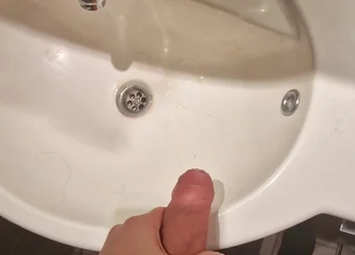 Wake up at Friend's House, Hungover. What Else You Gonna Do Than Cum? ‍