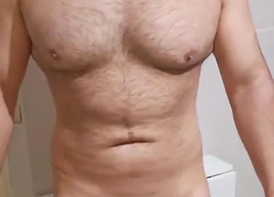 For Those Who Like to Show off Their Arm Muscles and Armpits