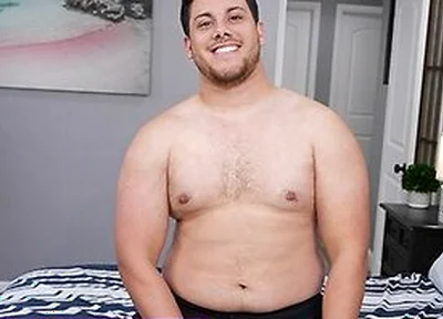 Aaron Trainer & Daniel Edwards Go From Roommates To Lovers In A Kinky First Encounter